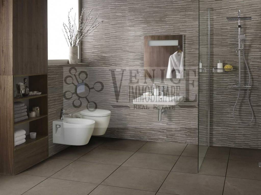 negozio in vendita a Venezia in zona Mestre