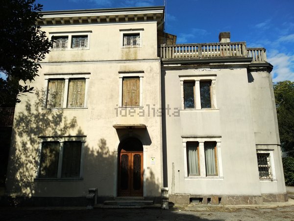 casa indipendente in vendita a Venezia in zona Mestre