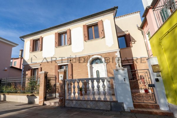 casa indipendente in vendita a Venezia in zona Burano