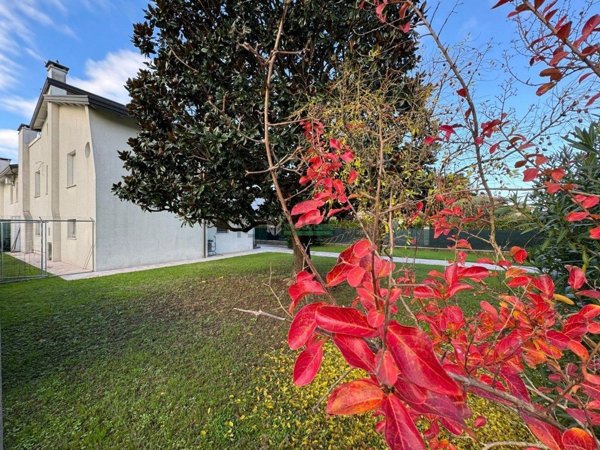 casa indipendente in vendita a Venezia in zona Mestre