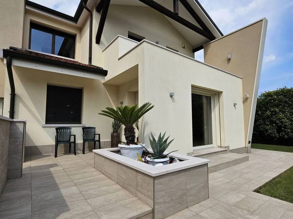 casa indipendente in vendita a Venezia in zona Mestre