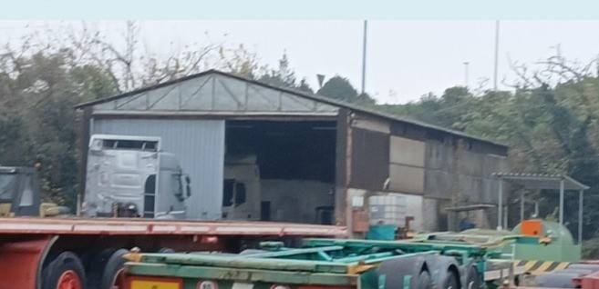 locale commerciale in vendita a Venezia in zona Marghera