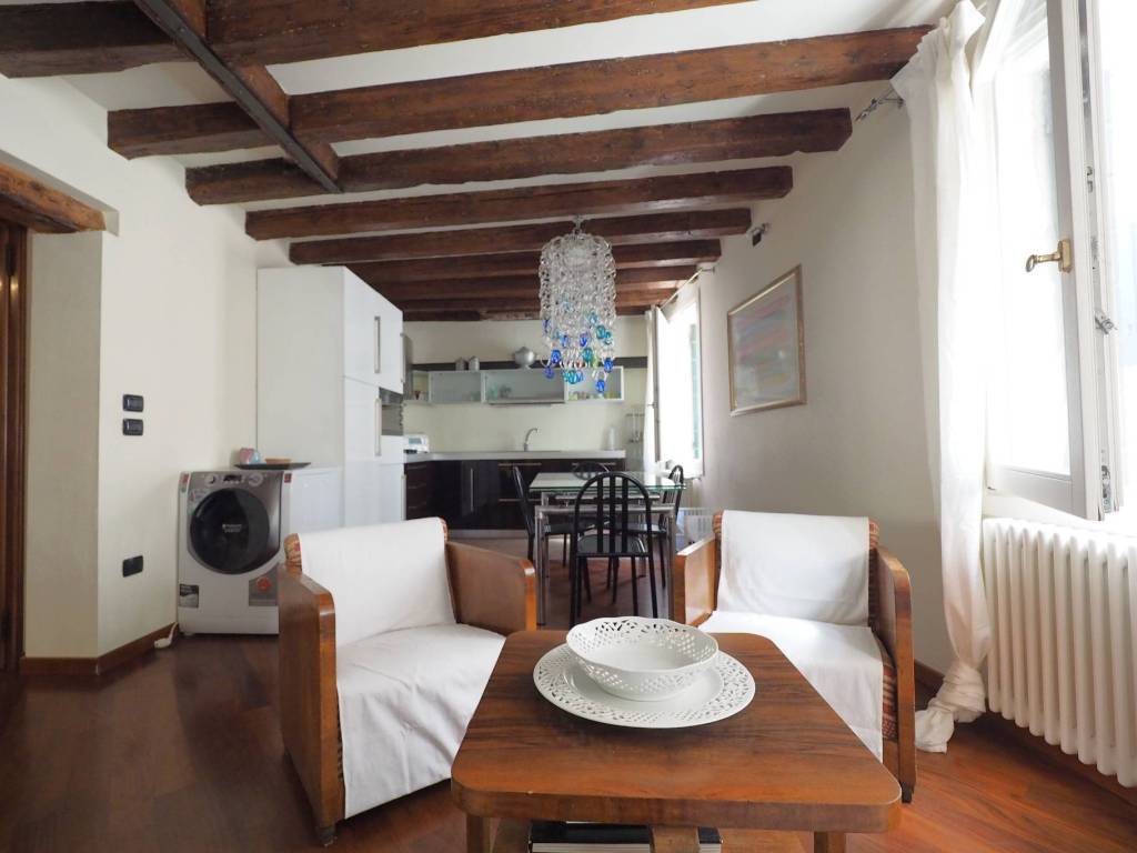 appartamento in vendita a Venezia in zona Murano