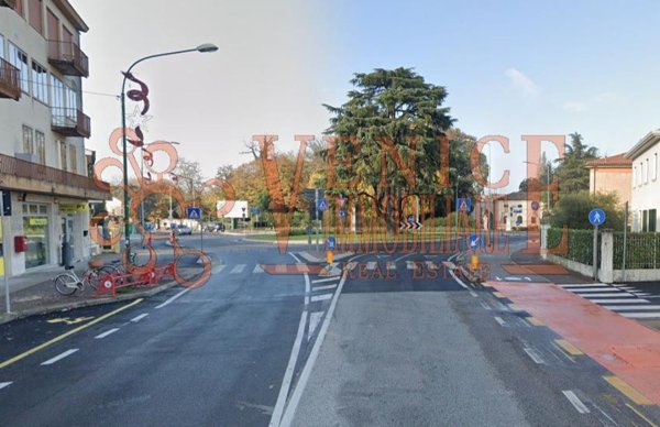 negozio in vendita a Venezia in zona Chirignago