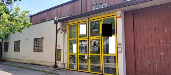 capannone in vendita a Venezia in zona Mestre