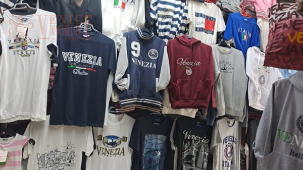 negozio in vendita a Venezia in zona Sestiere Santa Croce