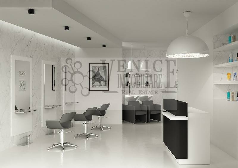 negozio in vendita a Venezia in zona Mestre