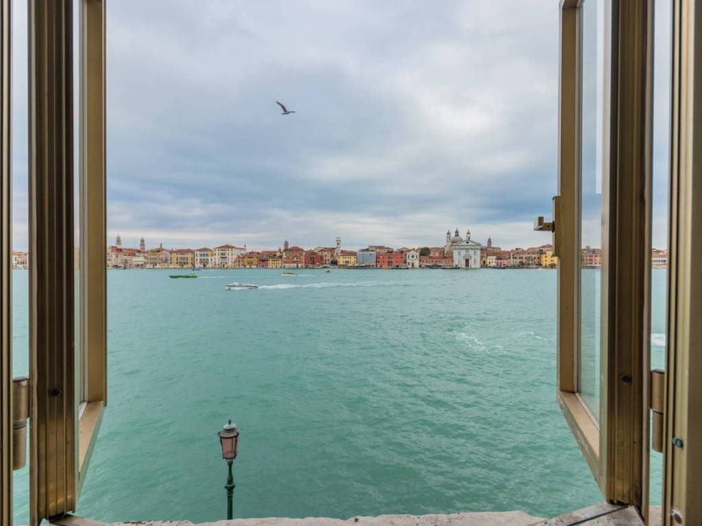 appartamento in vendita a Venezia in zona Giudecca