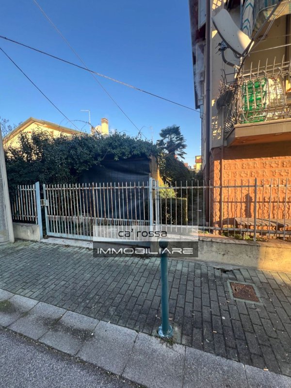 terreno edificabile in vendita a Venezia in zona Marghera