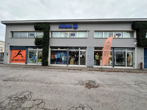 negozio in vendita a Venezia in zona Mestre