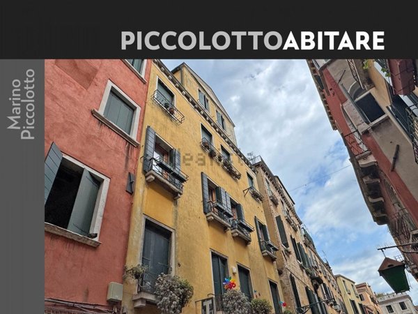 appartamento in vendita a Venezia in zona Sestiere San Polo