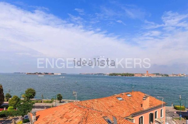 appartamento in vendita a Venezia in zona Lido di Venezia