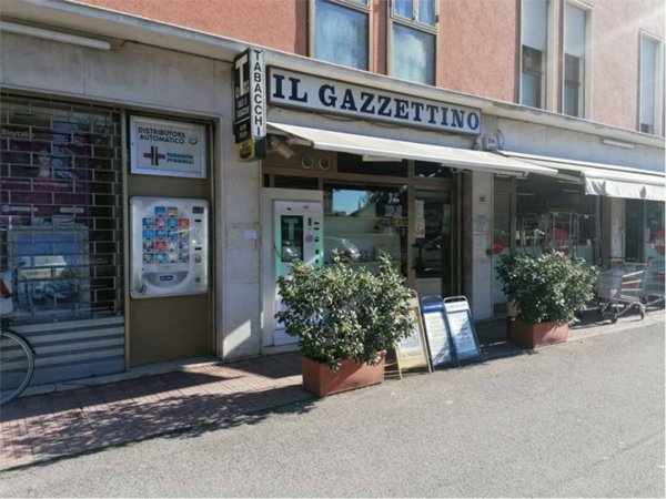 negozio in vendita a Venezia in zona Trivignano