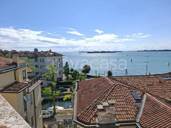 appartamento in vendita a Venezia in zona Lido di Venezia