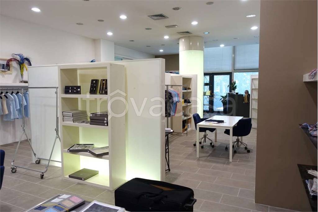 negozio in vendita a Venezia in zona Mestre