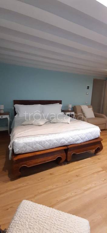 negozio in vendita a Venezia in zona Sestiere San Polo