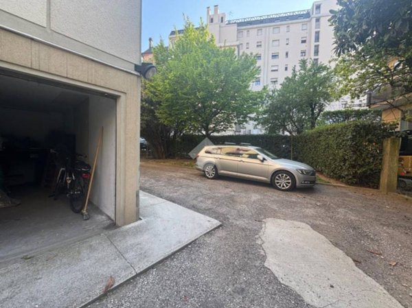 negozio in vendita a Venezia in zona Mestre