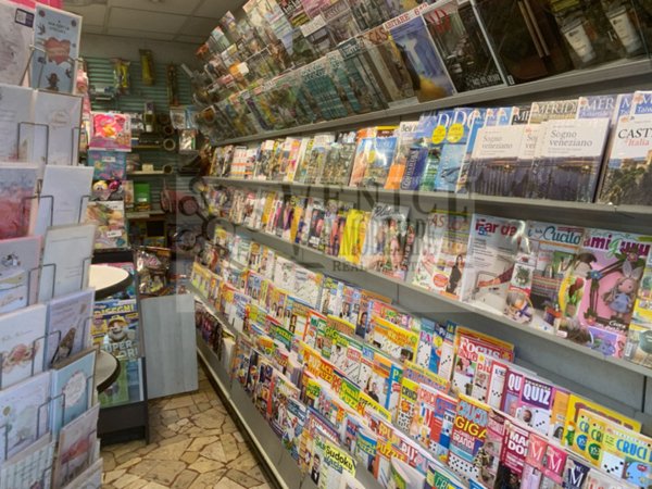 negozio in vendita a Venezia in zona Chirignago