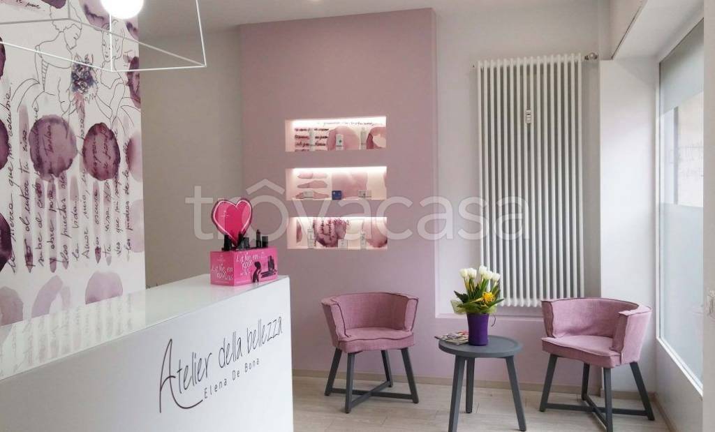 negozio in vendita a Venezia in zona Carpenedo