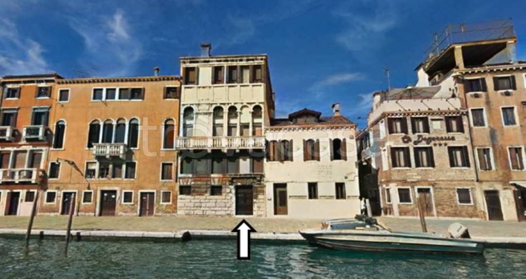 locale commerciale in vendita a Venezia in zona Sestiere Cannaregio