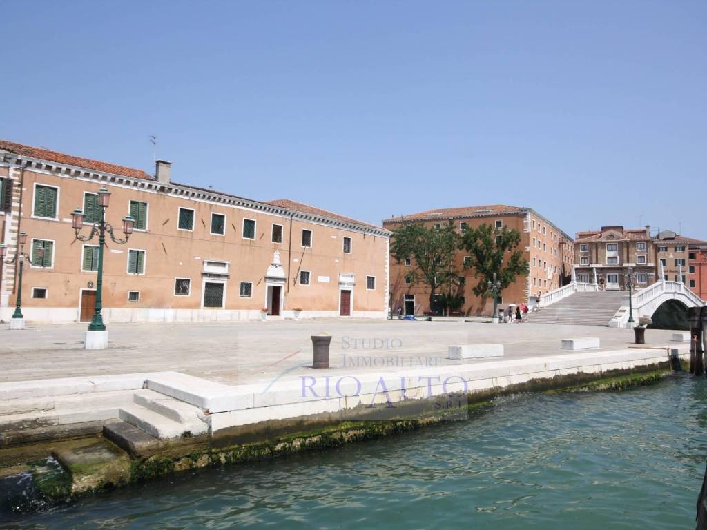 negozio in vendita a Venezia in zona Sestiere Castello