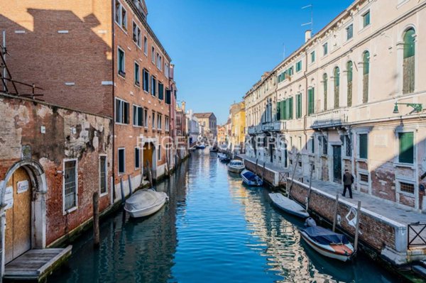 appartamento in vendita a Venezia in zona Sestiere Cannaregio