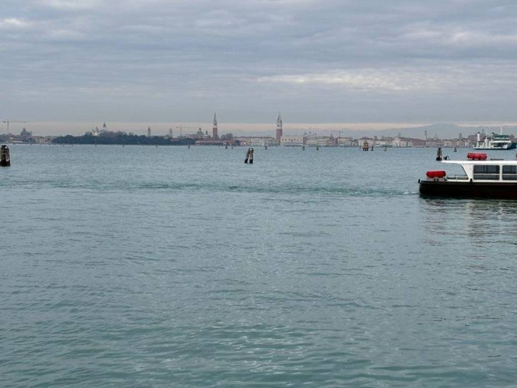 appartamento in vendita a Venezia in zona Lido di Venezia