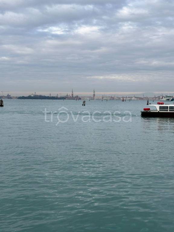 appartamento in vendita a Venezia in zona Lido di Venezia