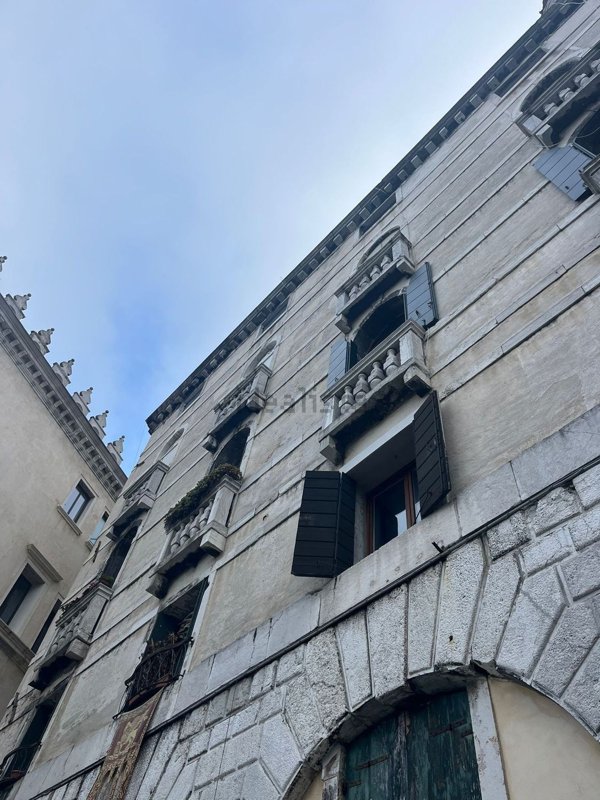 appartamento in vendita a Venezia in zona Sestiere San Polo