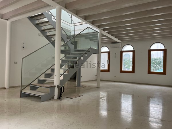 casa indipendente in vendita a Venezia in zona Carpenedo