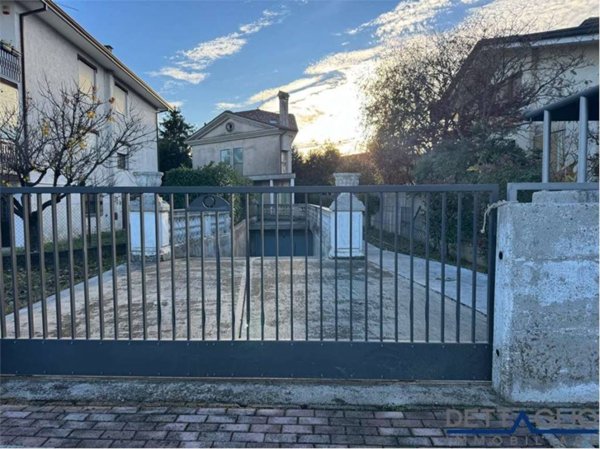 casa indipendente in vendita a Venezia in zona Zelarino