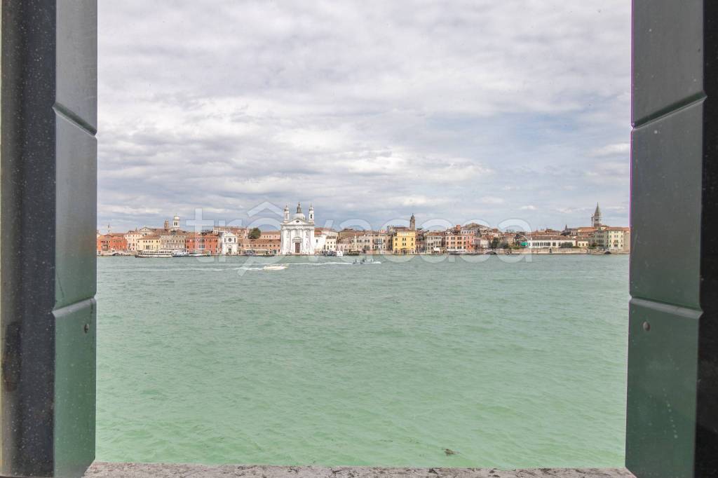 appartamento in vendita a Venezia in zona Giudecca