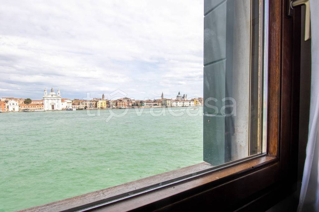 appartamento in vendita a Venezia in zona Giudecca
