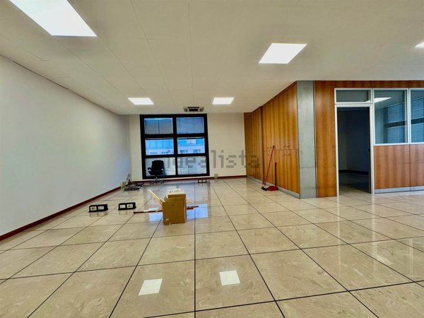 ufficio in vendita a Venezia in zona Marghera