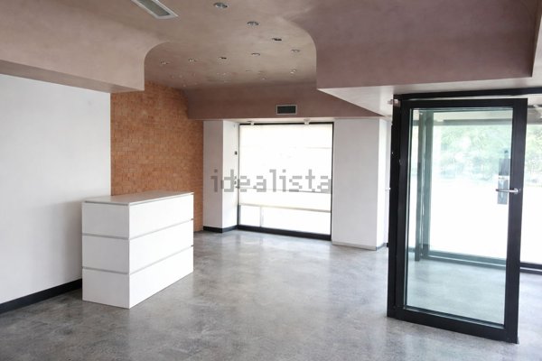 negozio in vendita a Venezia in zona Trivignano