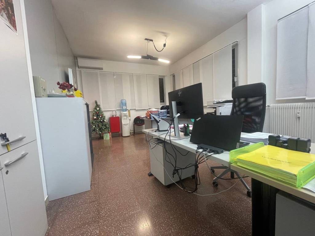 ufficio in vendita a Venezia in zona Marghera