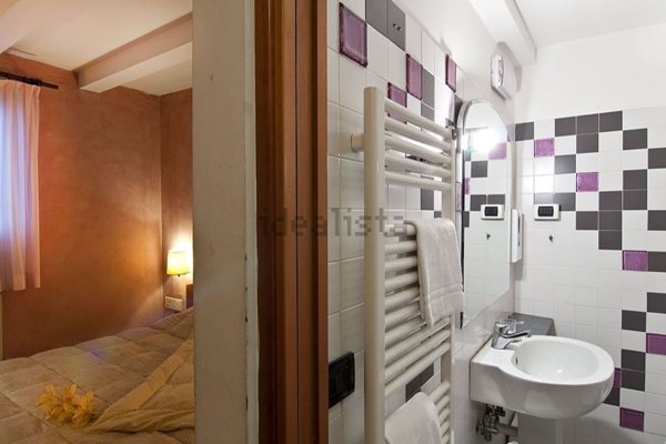 casa semindipendente in vendita a Venezia in zona Sestiere Santa Croce