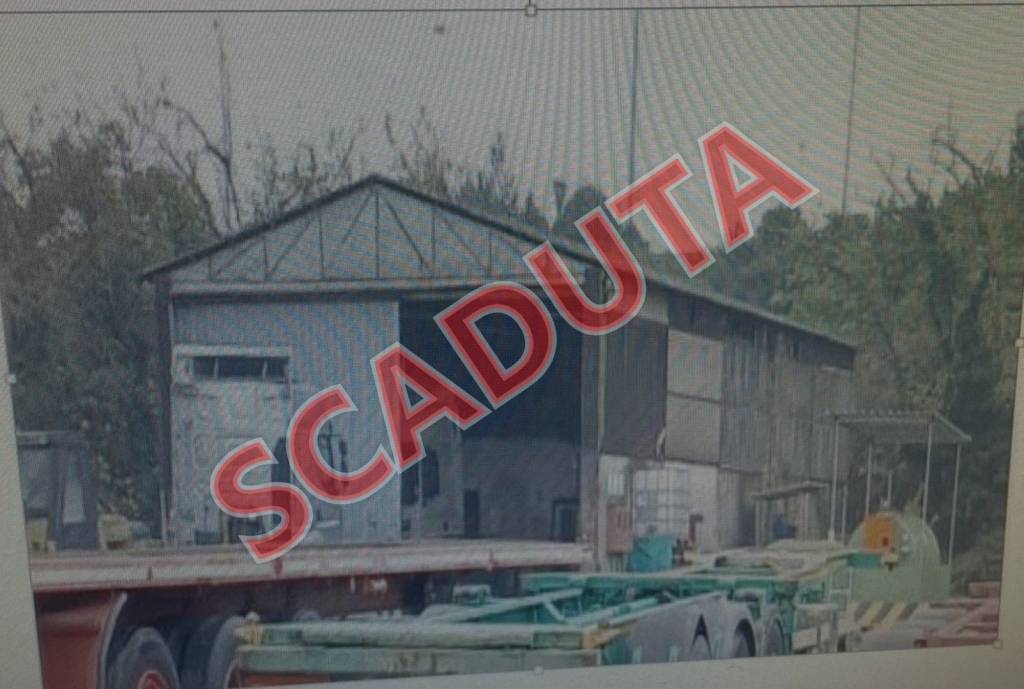 locale commerciale in vendita a Venezia in zona Marghera