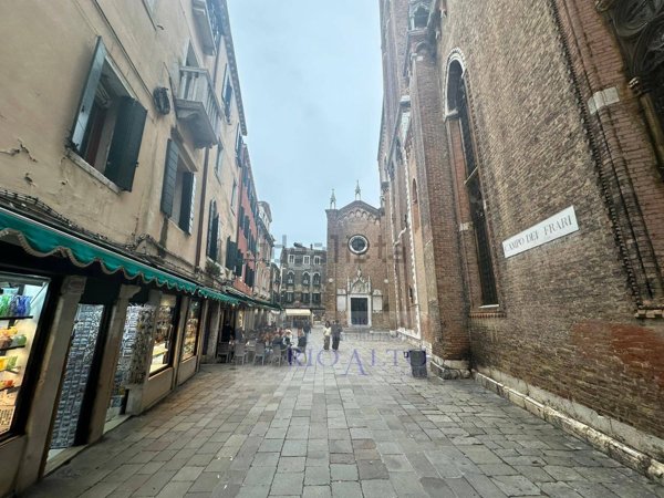 appartamento in vendita a Venezia in zona Sestiere San Polo