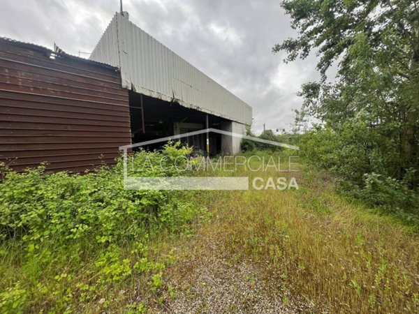 locale commerciale in vendita a Venezia in zona Mestre