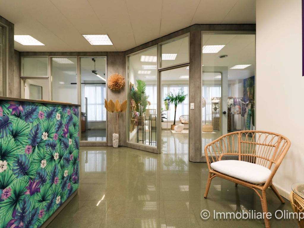 ufficio in vendita a Venezia in zona Marghera