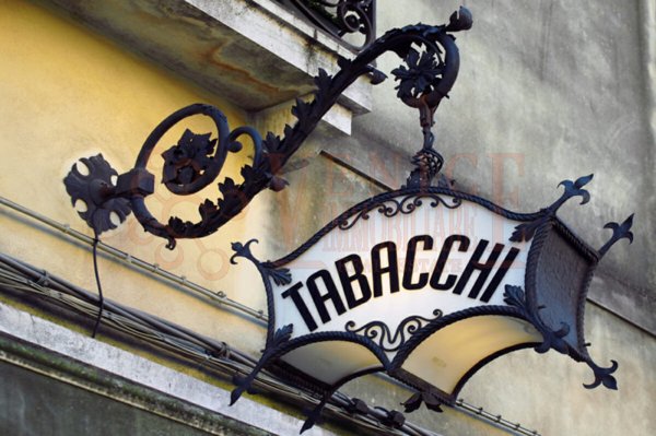 negozio in vendita a Venezia in zona Mestre