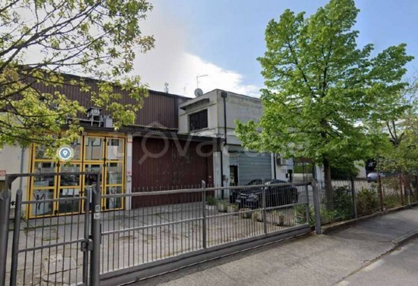 negozio in vendita a Venezia in zona Mestre