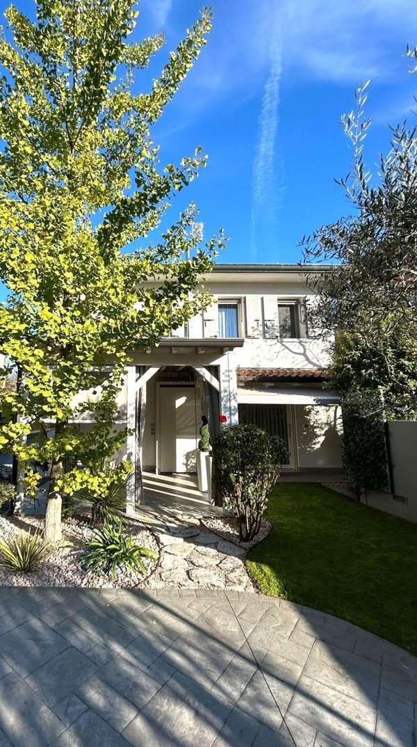 casa indipendente in vendita a Venezia in zona Favaro Veneto