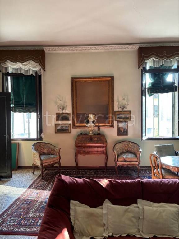 appartamento in vendita a Venezia in zona Sestiere Santa Croce