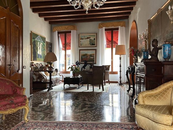 appartamento in vendita a Venezia in zona Sestiere Cannaregio