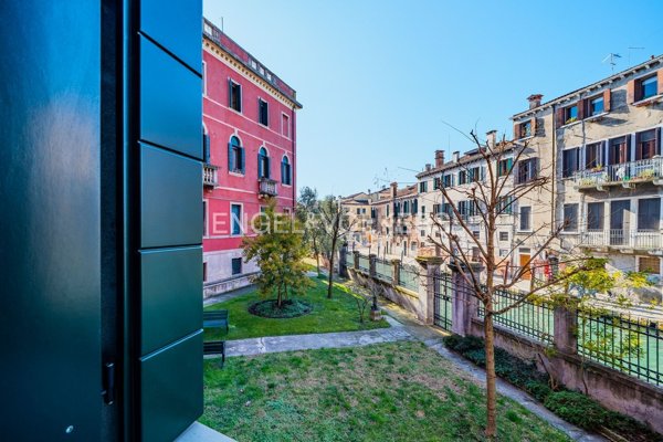 appartamento in vendita a Venezia in zona Sestiere Santa Croce