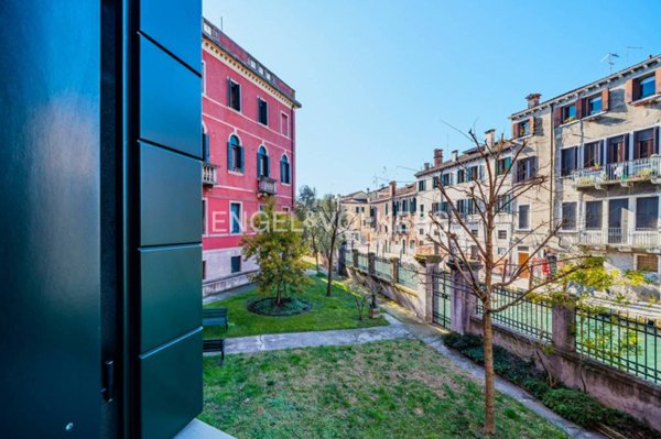 appartamento in vendita a Venezia in zona Sestiere Santa Croce