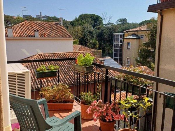 appartamento in vendita a Venezia in zona Lido di Venezia