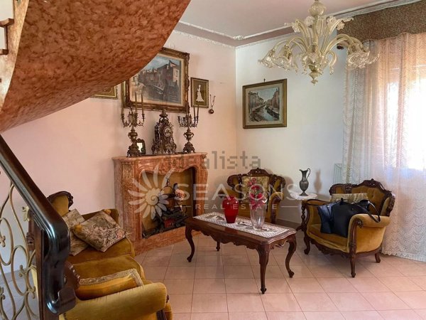 casa indipendente in vendita a Venezia in zona Burano